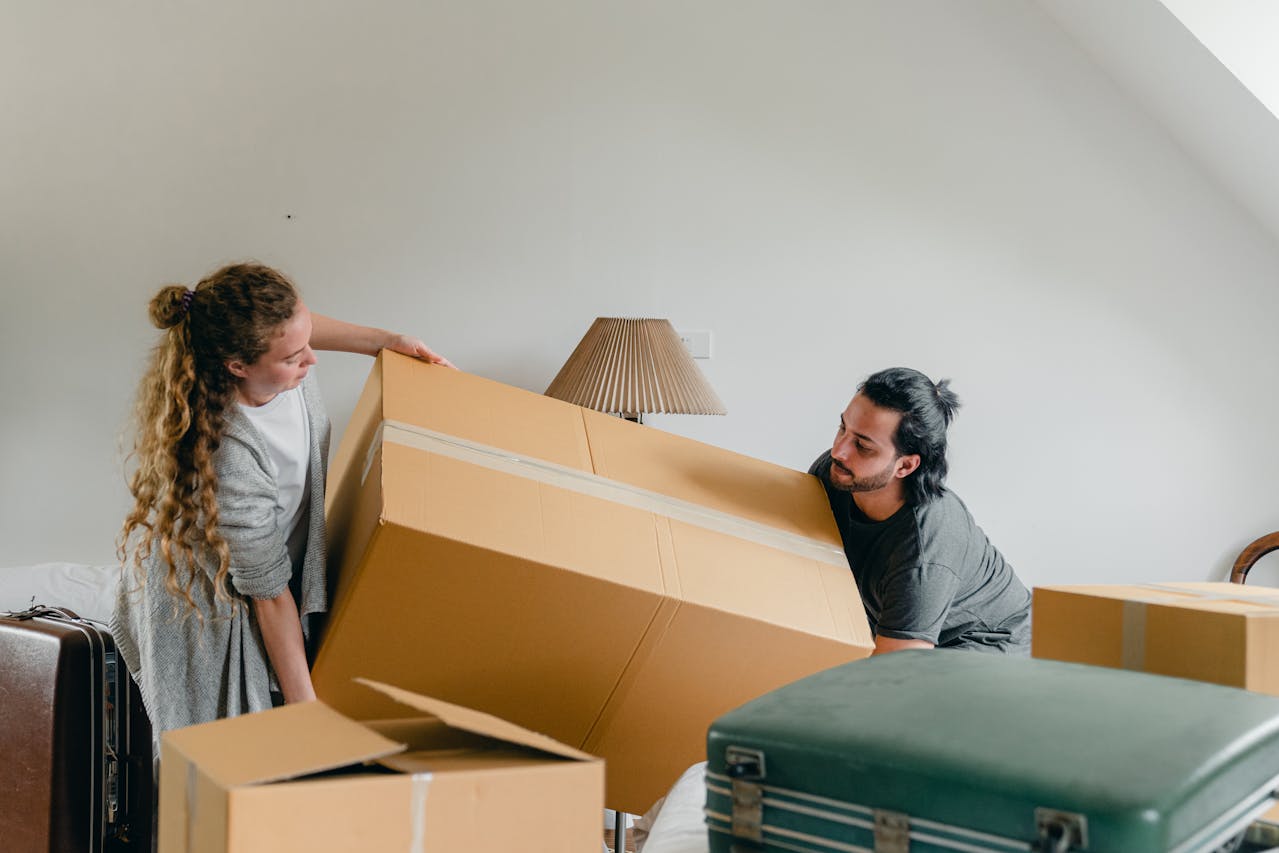 students_storing_over_the_summer